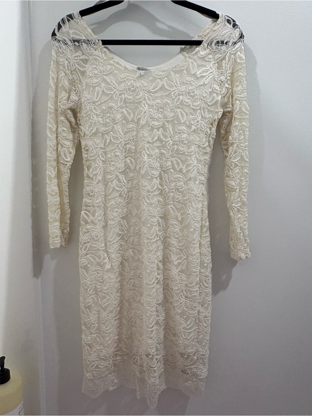 Guess Cream Lace Long-Sleeve Sheath Dress